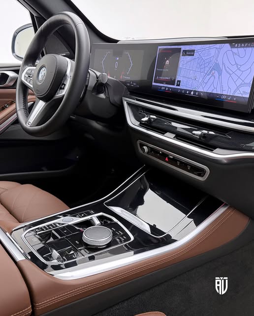 BMW X5 XDRIVE50E M SPORT - Imagem 8