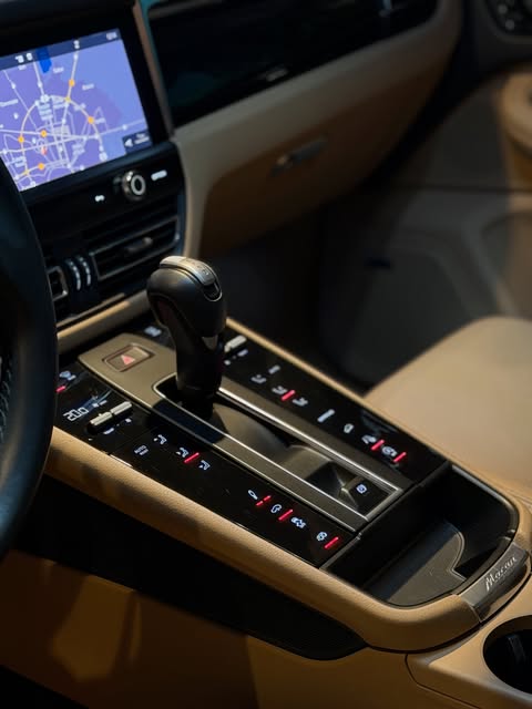 PORSCHE MACAN - Imagem 12