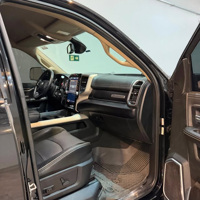 RAM 3500 LARAMIE - Imagem 6