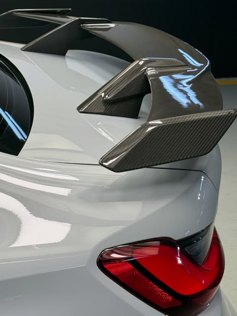 BMW M3 COMPETITION - Imagem 10