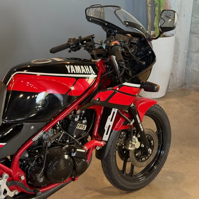 YAMAHA RD 350 - Imagem 6