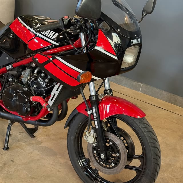 YAMAHA RD 350 - Imagem 9