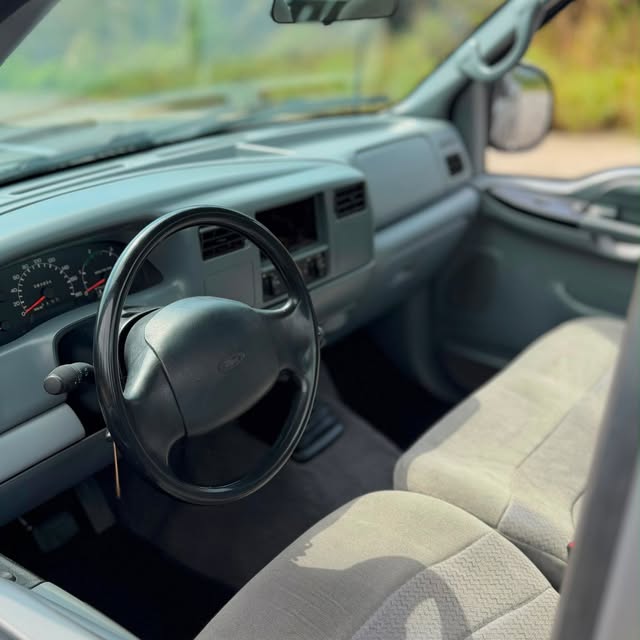 FORD F-250 XLT-L - Imagem 7