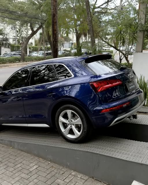 AUDI Q5 PRESTIGE PLUS - Imagem 7
