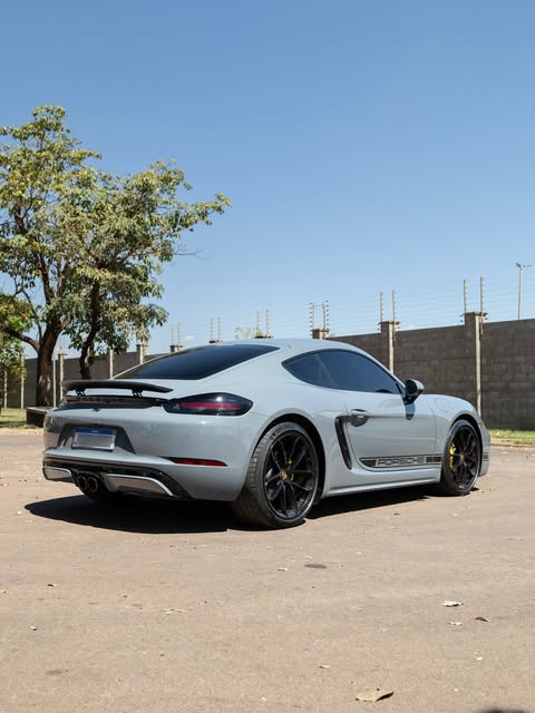 PORSCHE 718 CAYMAN STYLE EDITION - Imagem 8