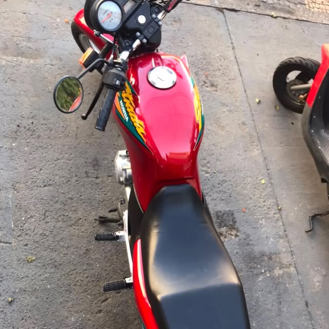 HONDA CBX 200 - Imagem 6