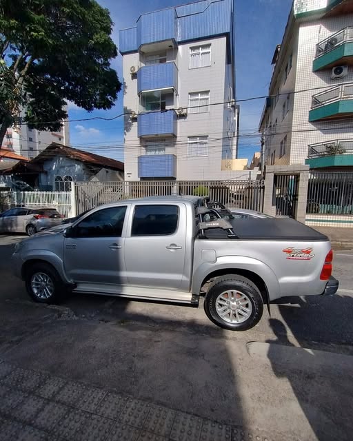 TOYOTA HILUX SRV - Imagem 4