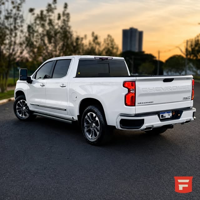 CHEVROLET SILVERADO HIGH COUNTRY - Imagem 5