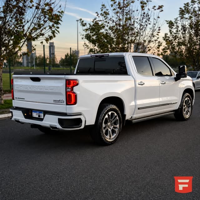 CHEVROLET SILVERADO HIGH COUNTRY - Imagem 10