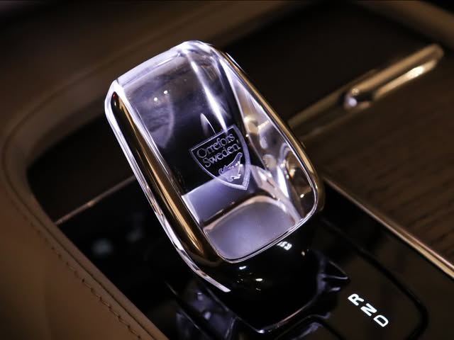 VOLVO XC90 T8 ULTIMATE - Imagem 6