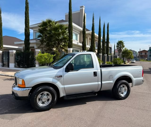 FORD F-250 XL-L - Imagem 3