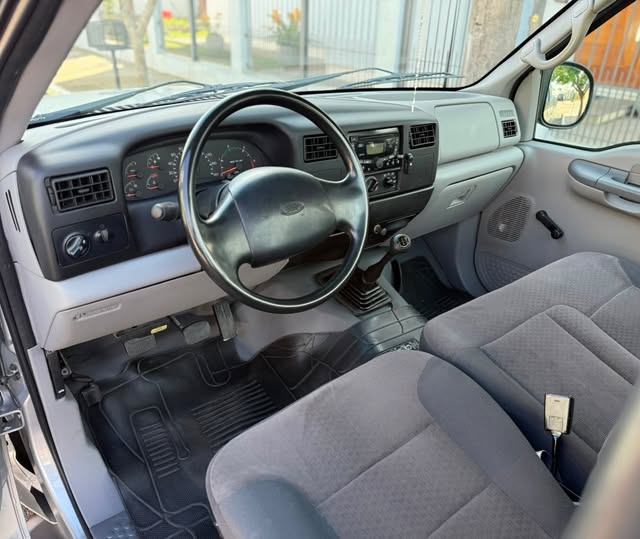 FORD F-250 XL-L - Imagem 9