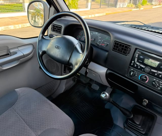 FORD F-250 XL-L - Imagem 10