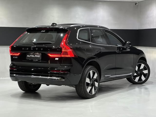 VOLVO XC60 T8 RECHARGE ULTIMATE AWD GEARTRONIC - Imagem 2