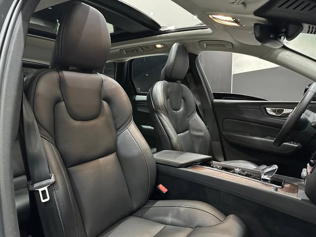 VOLVO XC60 T8 RECHARGE ULTIMATE AWD GEARTRONIC - Imagem 7