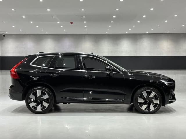 VOLVO XC60 T8 RECHARGE ULTIMATE AWD GEARTRONIC - Imagem 9