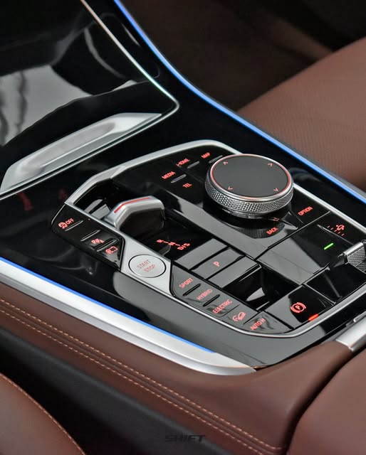 BMW X5 XDRIVE 50E M SPORT - Imagem 10