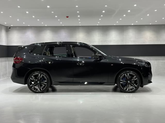 BMW X3 M50 - Imagem 4