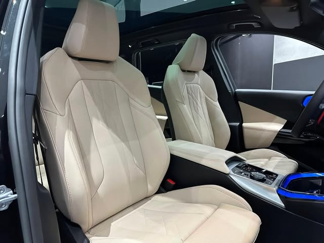 BMW X3 M50 - Imagem 8