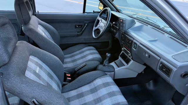 VOLKSWAGEN VOYAGE SPORT 1.8S - Imagem 11