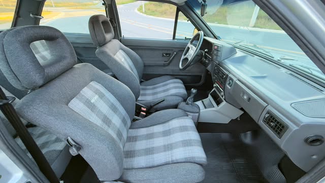 VOLKSWAGEN VOYAGE SPORT 1.8S - Imagem 12