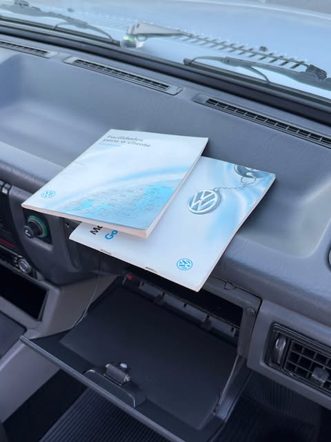 VOLKSWAGEN VOYAGE SPORT 1.8S - Imagem 15