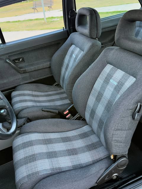 VOLKSWAGEN VOYAGE SPORT 1.8S - Imagem 17