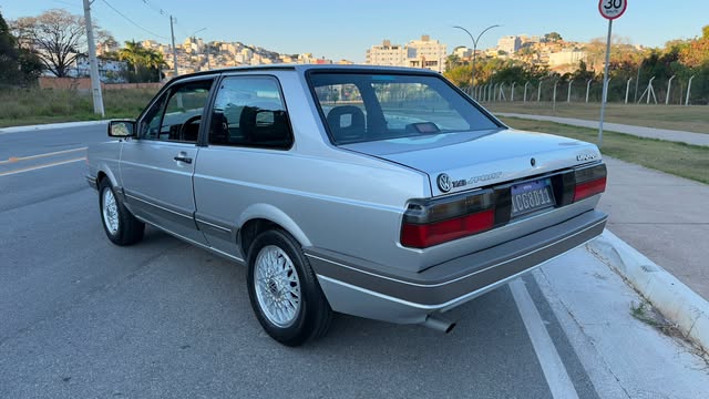 VOLKSWAGEN VOYAGE SPORT 1.8S - Imagem 9