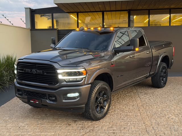 RAM 3500 NIGHT EDITION - Imagem 1