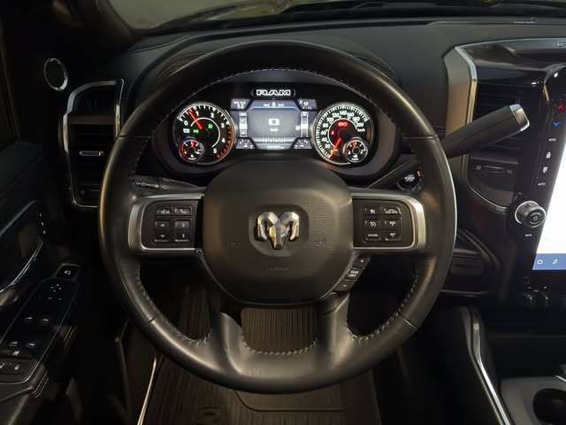 RAM 3500 NIGHT EDITION - Imagem 12