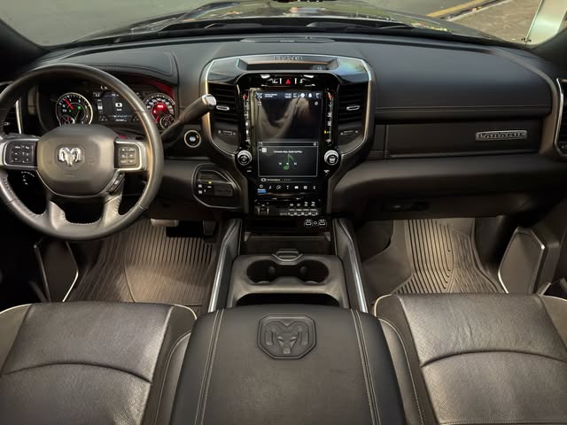 RAM 3500 NIGHT EDITION - Imagem 9