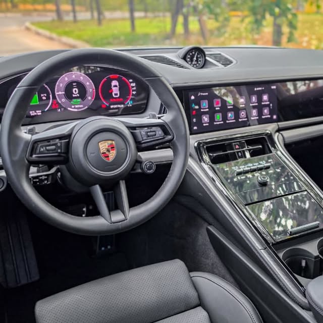 PORSCHE PANAMERA 4 2.9 V6 E-HYBRID - Imagem 12