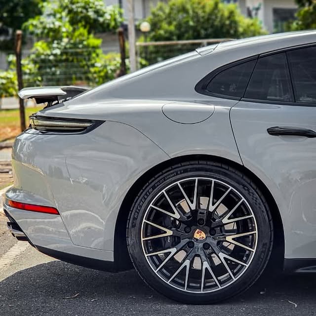 PORSCHE PANAMERA 4 2.9 V6 E-HYBRID - Imagem 3