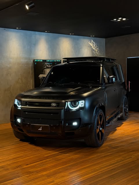 LAND ROVER DEFENDER - Imagem 2