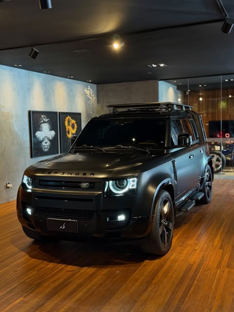 LAND ROVER DEFENDER - Imagem 12