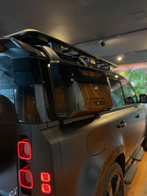 LAND ROVER DEFENDER - Imagem 14