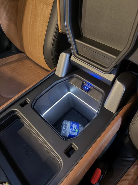 LAND ROVER DEFENDER - Imagem 18