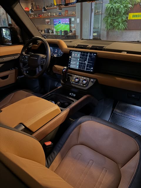 LAND ROVER DEFENDER - Imagem 20