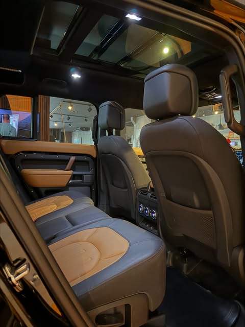 LAND ROVER DEFENDER - Imagem 7