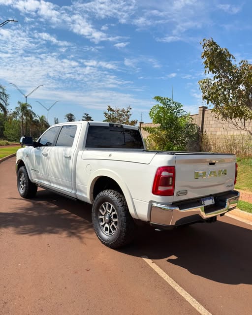RAM 3500 LONGHORN LIMITED - Imagem 3