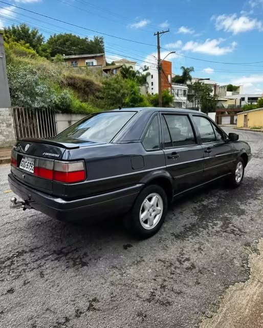 VOLKSWAGEN SANTANA - Imagem 2