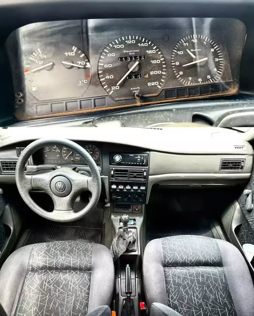 VOLKSWAGEN SANTANA - Imagem 4