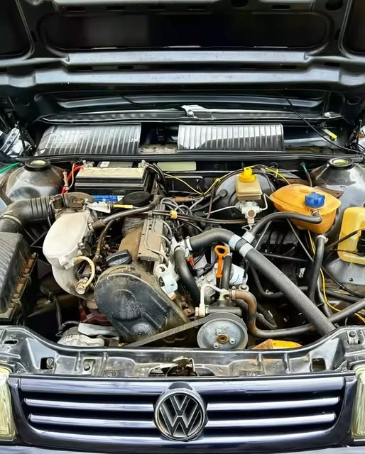 VOLKSWAGEN SANTANA - Imagem 9
