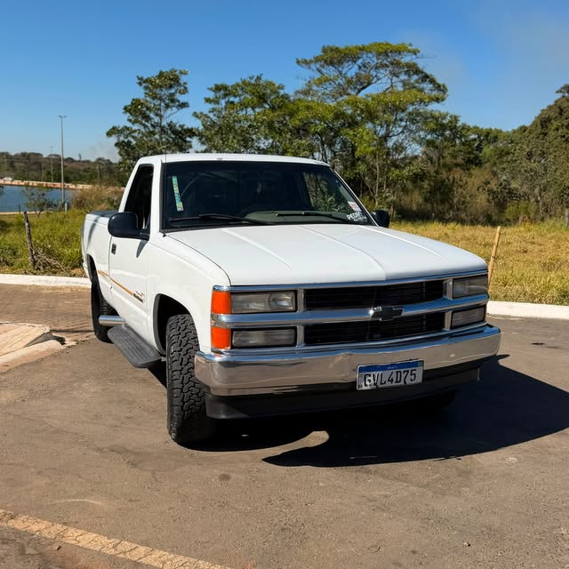CHEVROLET SILVERADO - Imagem 2