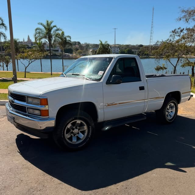 CHEVROLET SILVERADO - Imagem 4