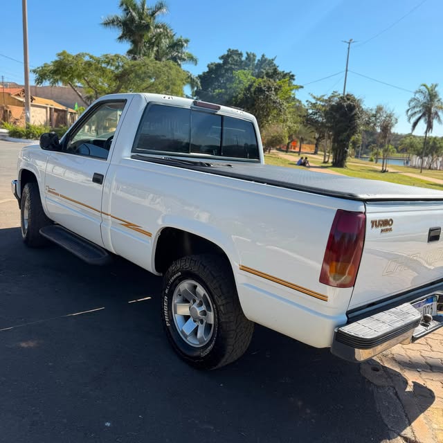CHEVROLET SILVERADO - Imagem 5