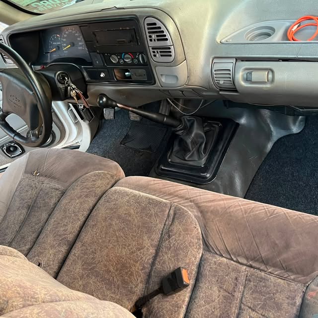CHEVROLET SILVERADO - Imagem 9