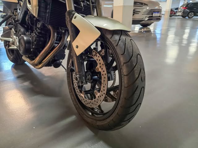 BMW F 800 R - Imagem 12