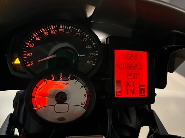 BMW F 800 R - Imagem 7