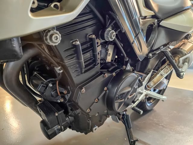 BMW F 800 R - Imagem 10